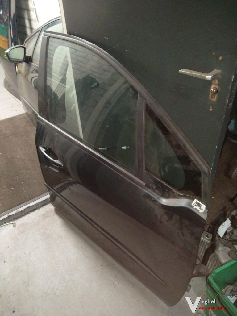Peugeot 208 2013 Portier Linksachter of Rechtsvoor zie foto, Ophalen, Gebruikt, -, Achter