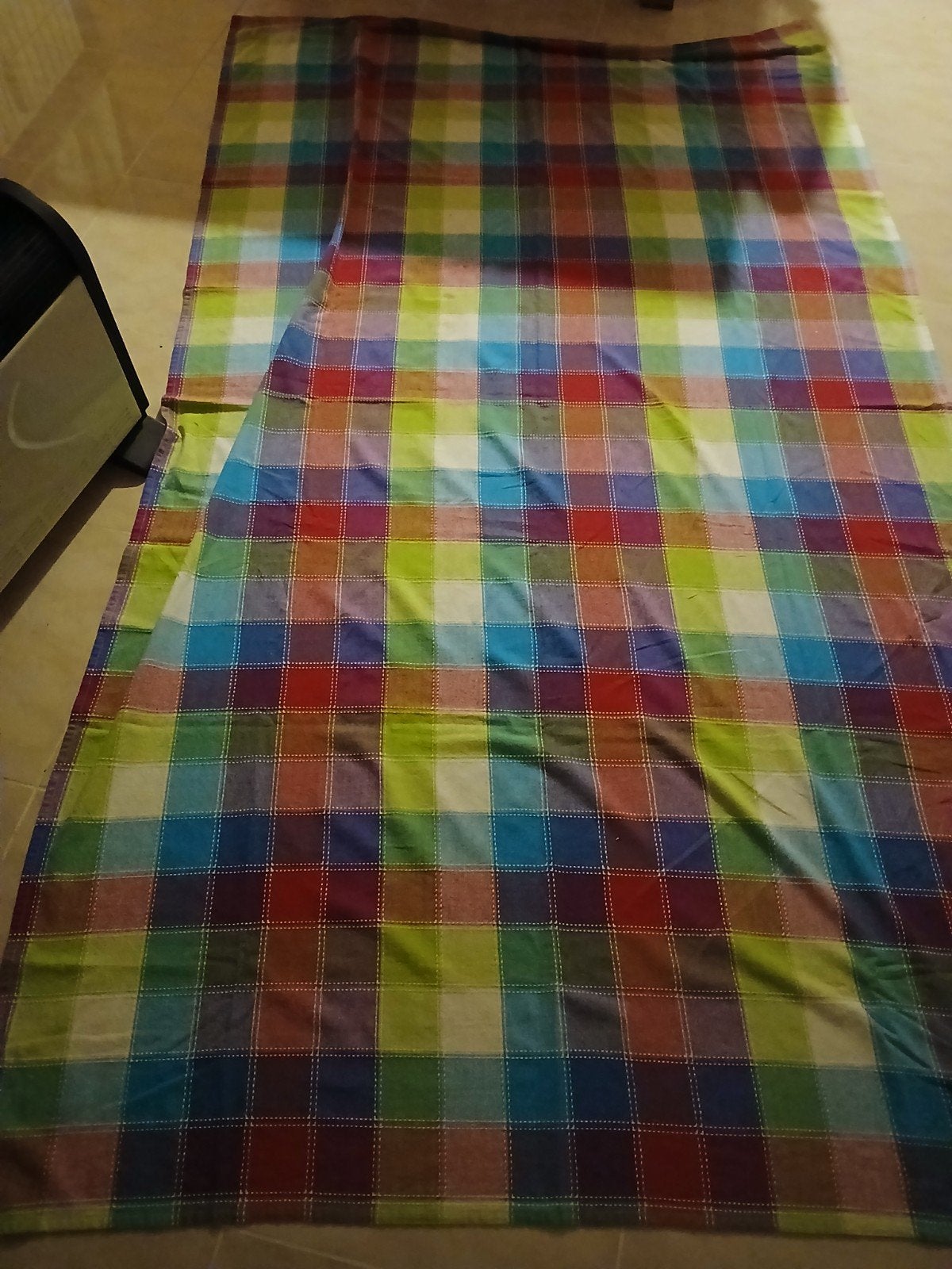 Mooi rechthoekig vrolijk tafelkleed afmetingen 250 x 140, Ophalen