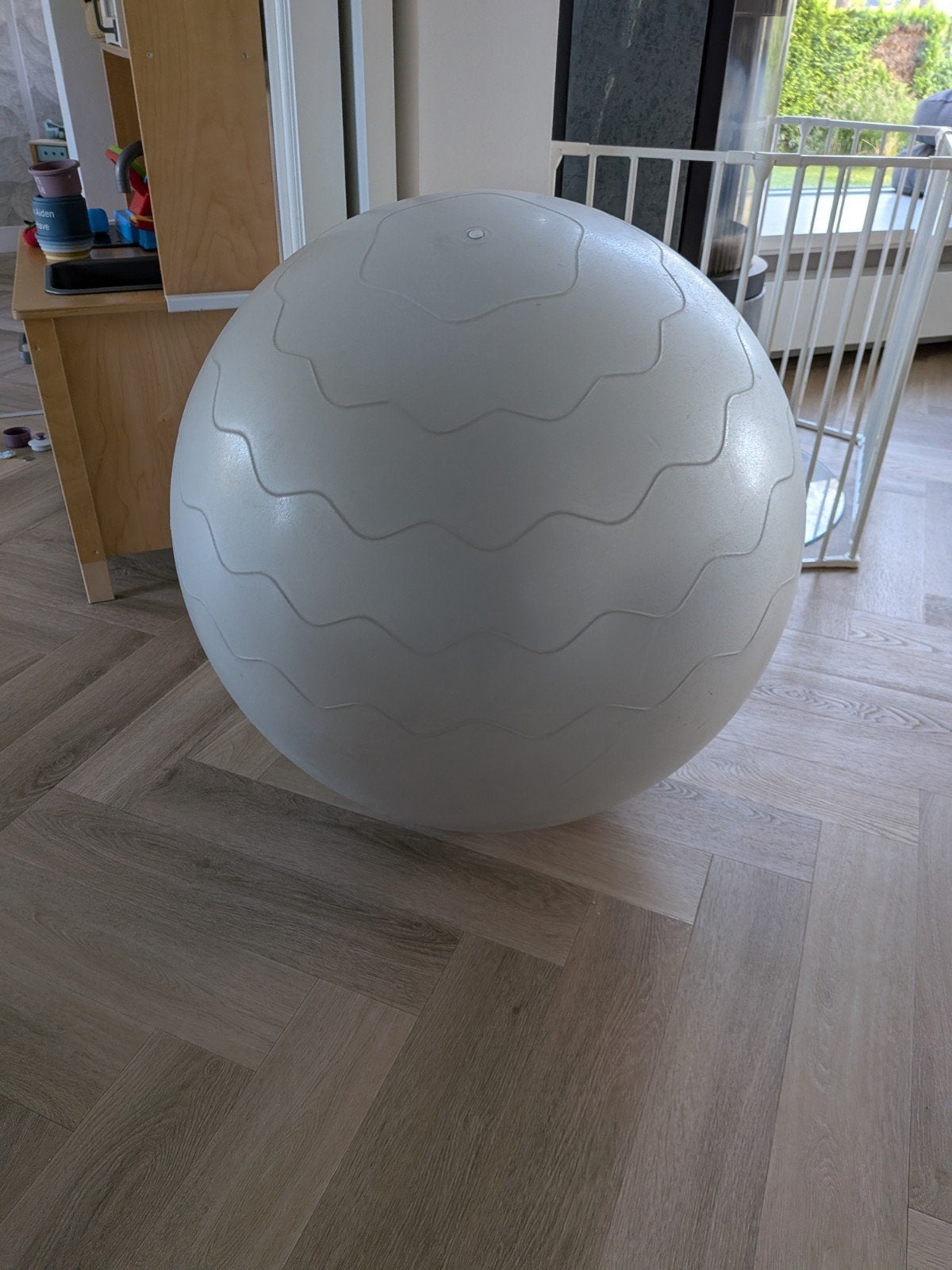 gymbal/ sporthal/ zwangerschapsbal, Ophalen, Zo goed als nieuw
