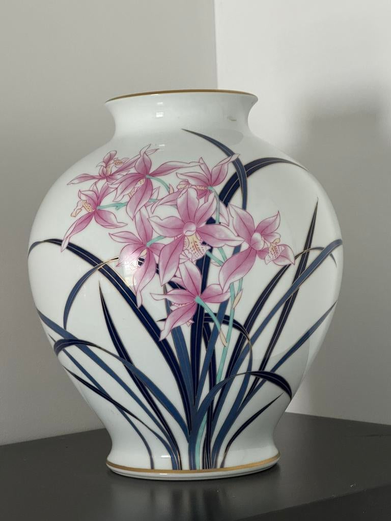 Japanse vaas van porcelein, 34 cm hoog, Ophalen