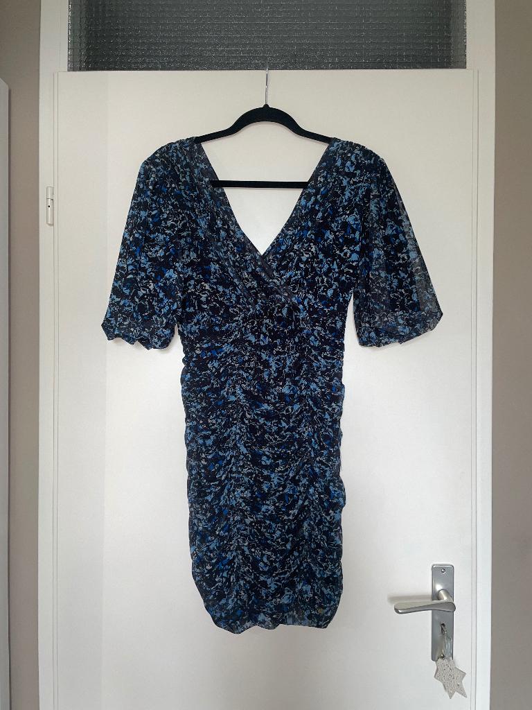 Nikkie x Kate Moss zwart blauwe bloemen jurk mt 38, Maat 38/40 (M), Zwart, Ophalen of Verzenden, Zo goed als nieuw