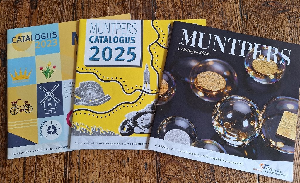3 catalogi MUNT PERS, Postzegels en Munten, Munten en Bankbiljetten | Toebehoren, Ophalen of Verzenden, Boek of Naslagwerk