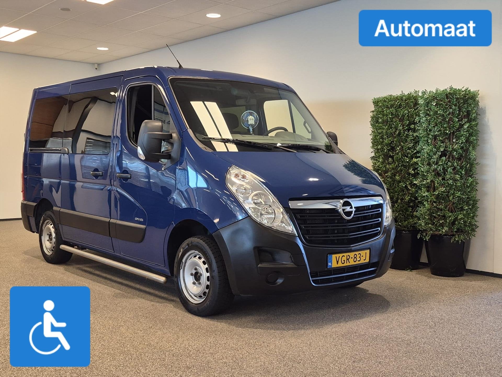 Opel Movano L1H1 2+1 Rolstoelbus Automaat Rolstoel voorin, Automaat, Zwart, 4 cilinders, Blauw