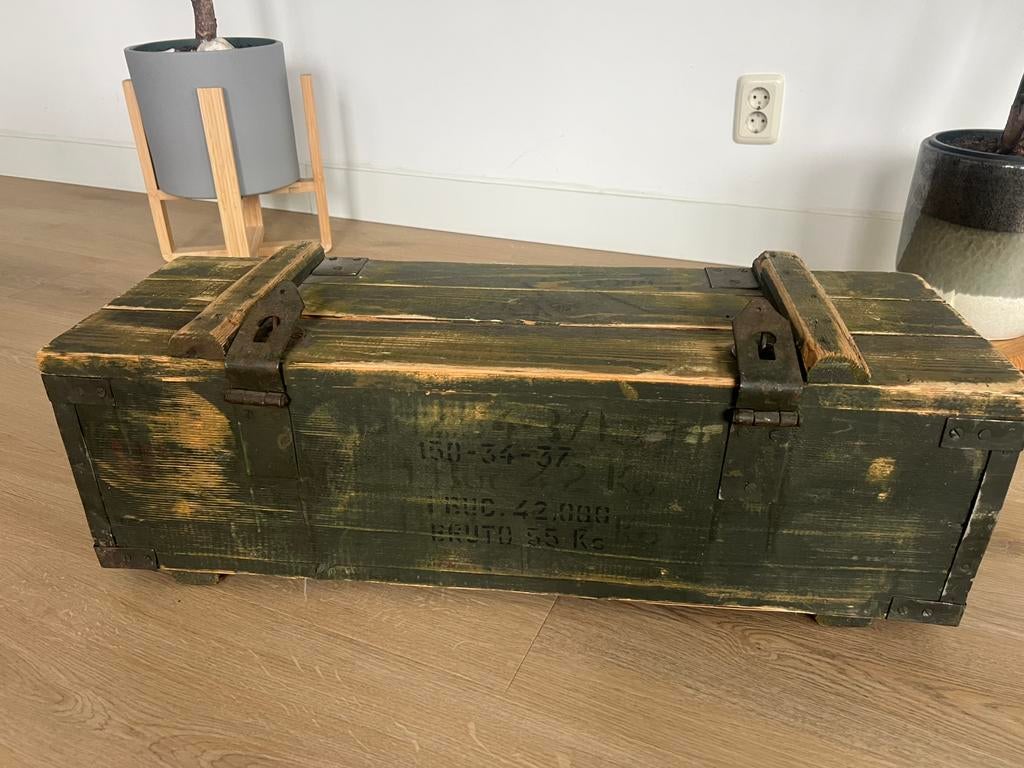 Oude houten dekenkist / transportkist met metalen beslag, Ophalen, Zo goed als nieuw, 50 tot 100 cm, Minder dan 50 cm