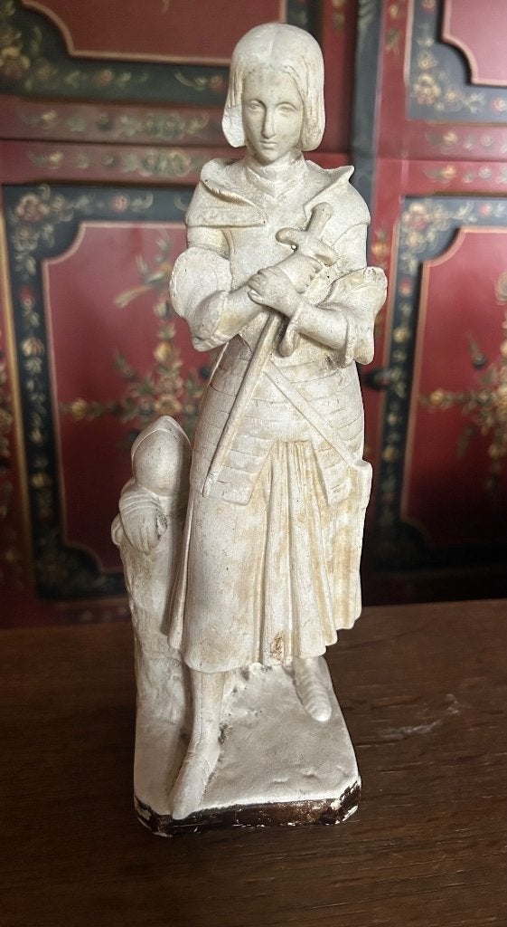 Mooi oud beeldje van Jeanne d'Arc, van gips, Antiek en Kunst, Antiek | Religie, Ophalen