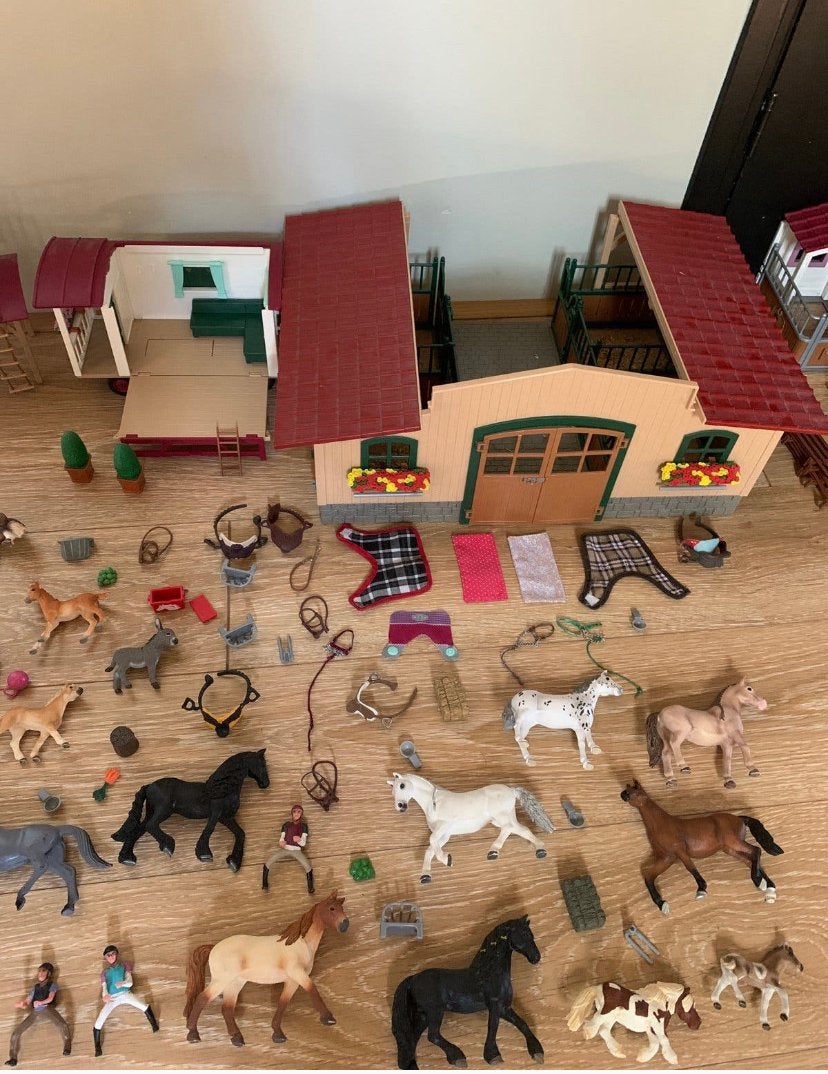 Grote Schleich paardenstal en accessoires set, Ophalen of Verzenden, Gebruikt, Jongen of Meisje