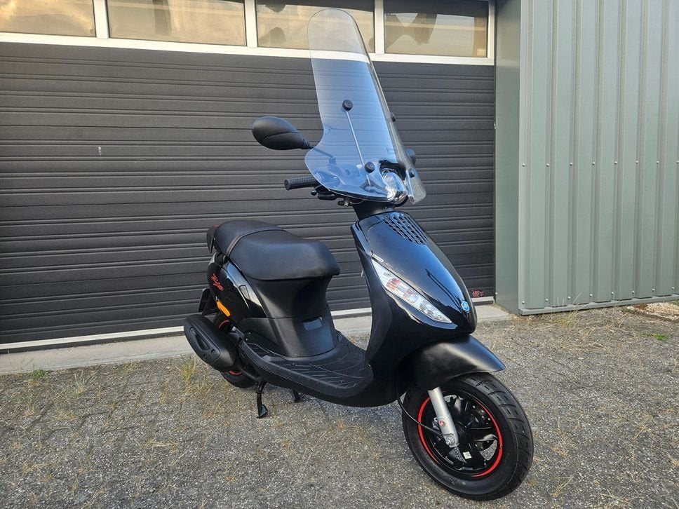 PIAGGIO ZIP 4T E4 SNOR BJ 2022 ZWART 4053KM WINDSCHERM ORG!, Piaggio, PIAGGIO, Onbekend, Ophalen of Verzenden