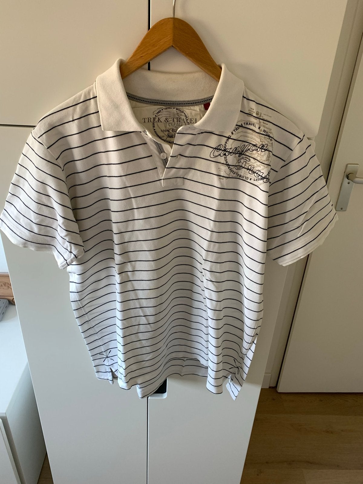 Trek & Travel Polo Shirt Maat L - Wit met strepen, Ophalen of Verzenden, Gedragen, Maat 52/54 (L), Wit