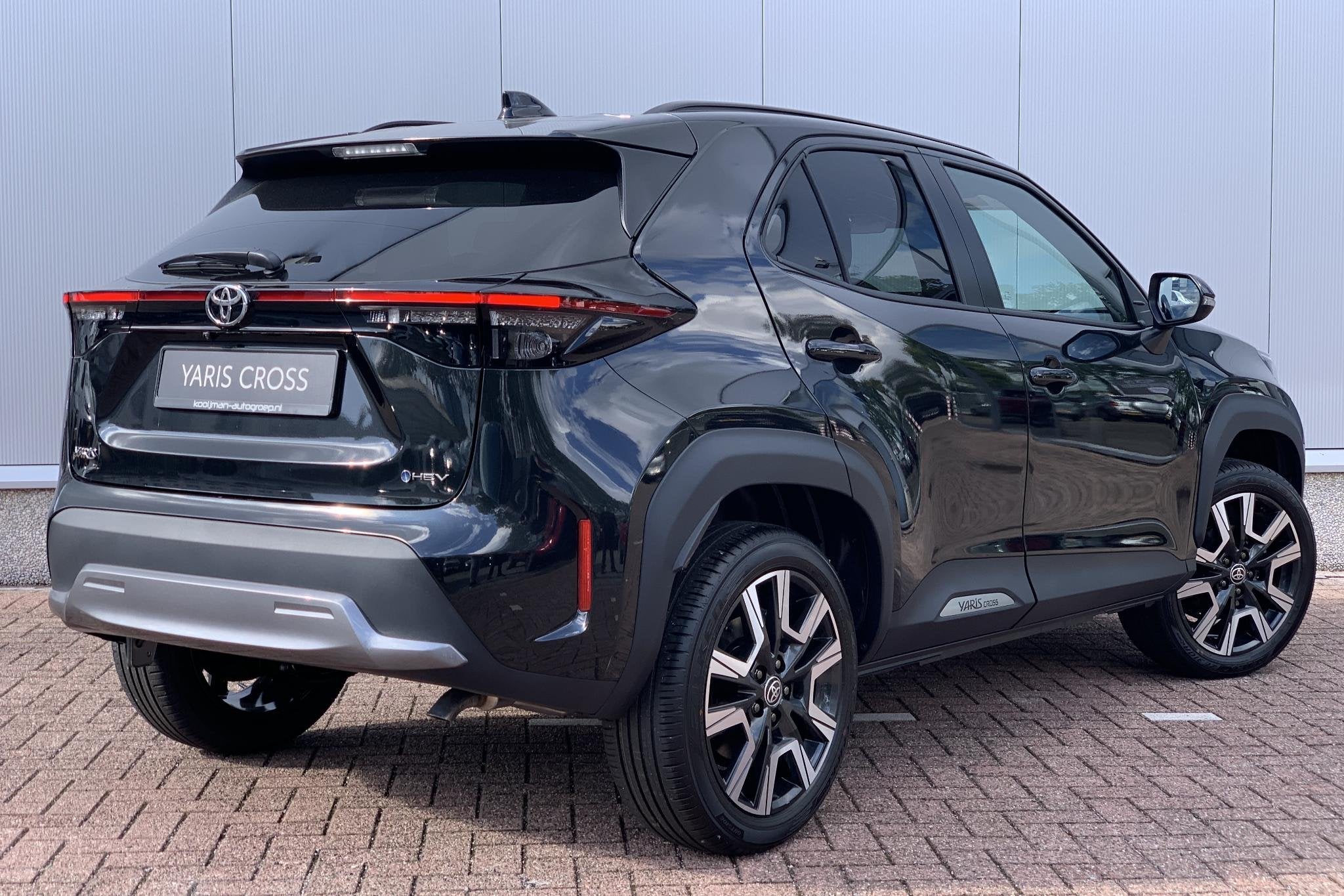 Toyota Yaris Cross 1.5 Hybrid 130 Executive / NU €2.500 In, 1195 kg, Zwart, 1490 cc, Bedrijf