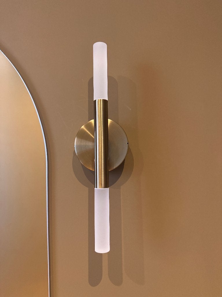 Set van 2 wandlampen messing/goud – verticale buizen, Overige fittingen, Ophalen of Verzenden, Zo goed als nieuw, Wandlamp