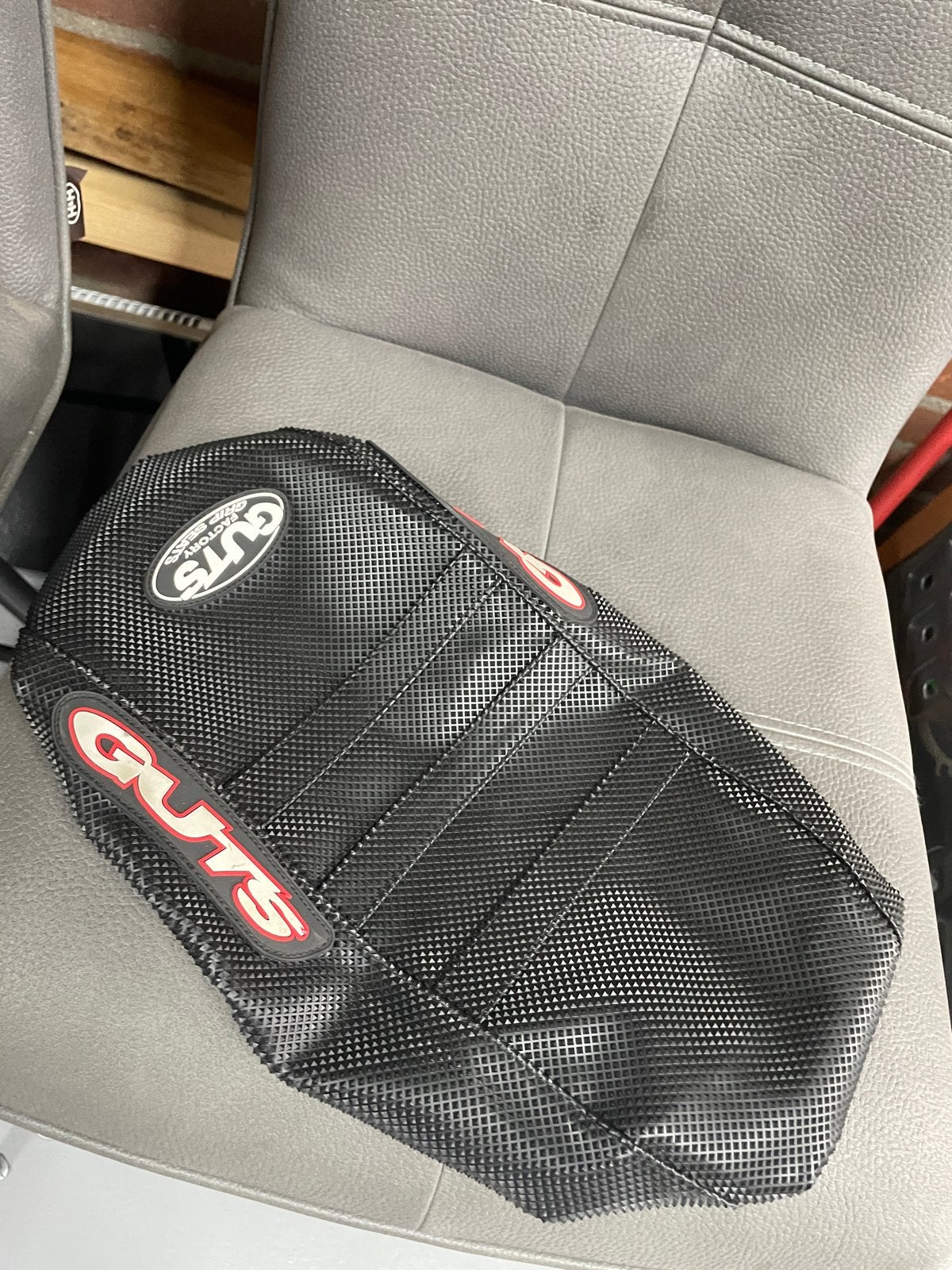 GUTS Factory Ribbed Gripper Zadelhoes - Zwart, Motoren, Ophalen of Verzenden, Gebruikt