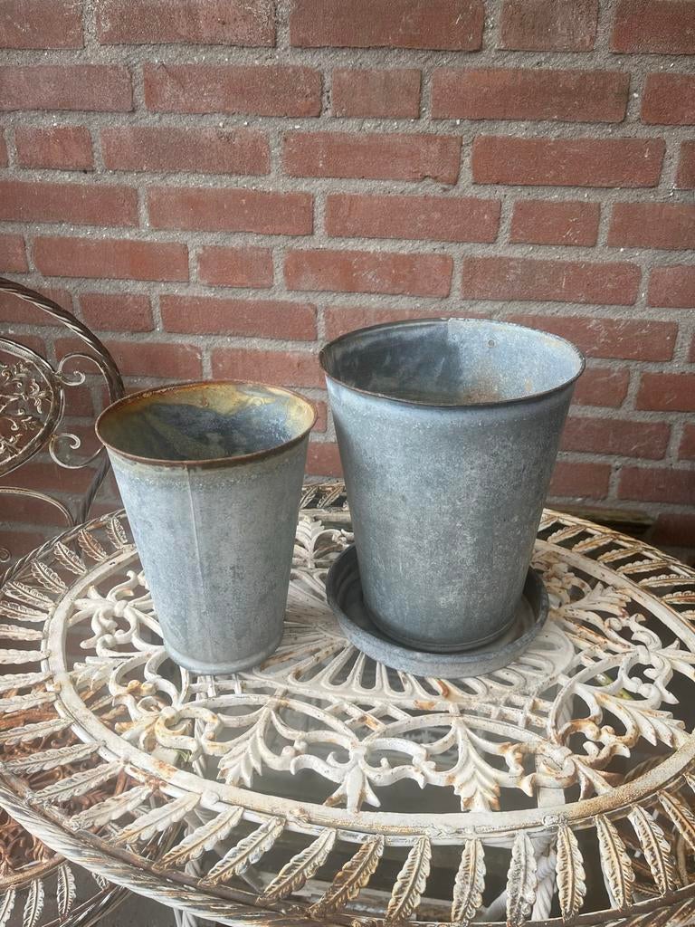 3-delig zinken bloempotten, Ophalen