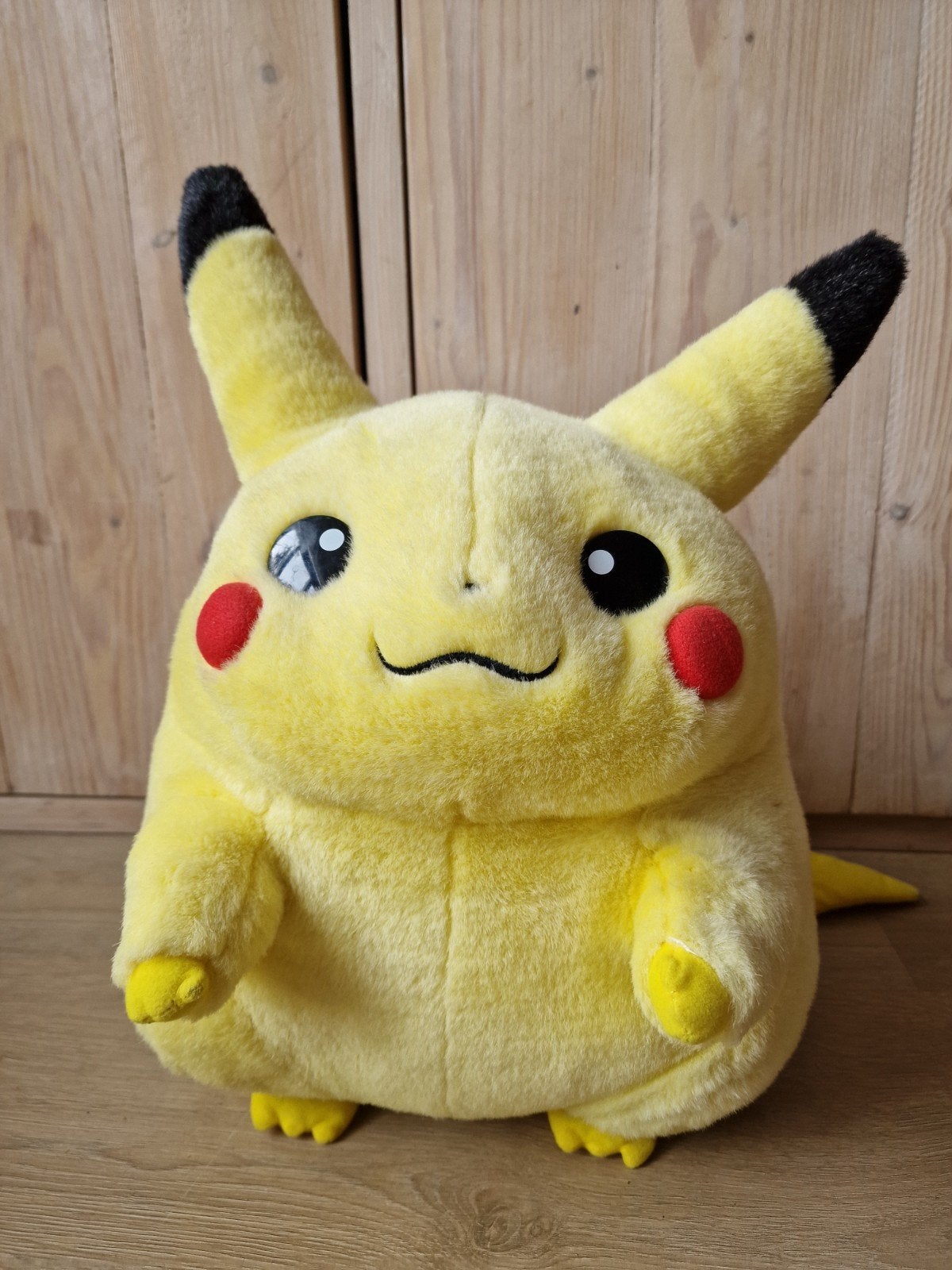 Grote Pikachu Knuffel - Pokémon Retro, Ophalen of Verzenden, Zo goed als nieuw, Overige typen