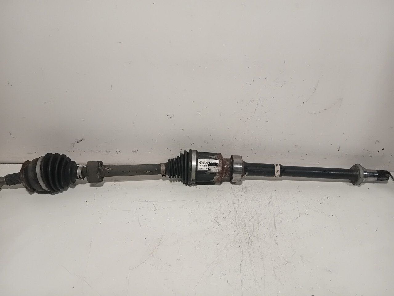 Aandrijfas rechts voor Mazda 3 serie, Onderdelen@venauto.nl, Van der Ven Autorecycling B.V., Gebruikt, Ettenseweg 76, 4706 PB Roosendaal, The Netherlands