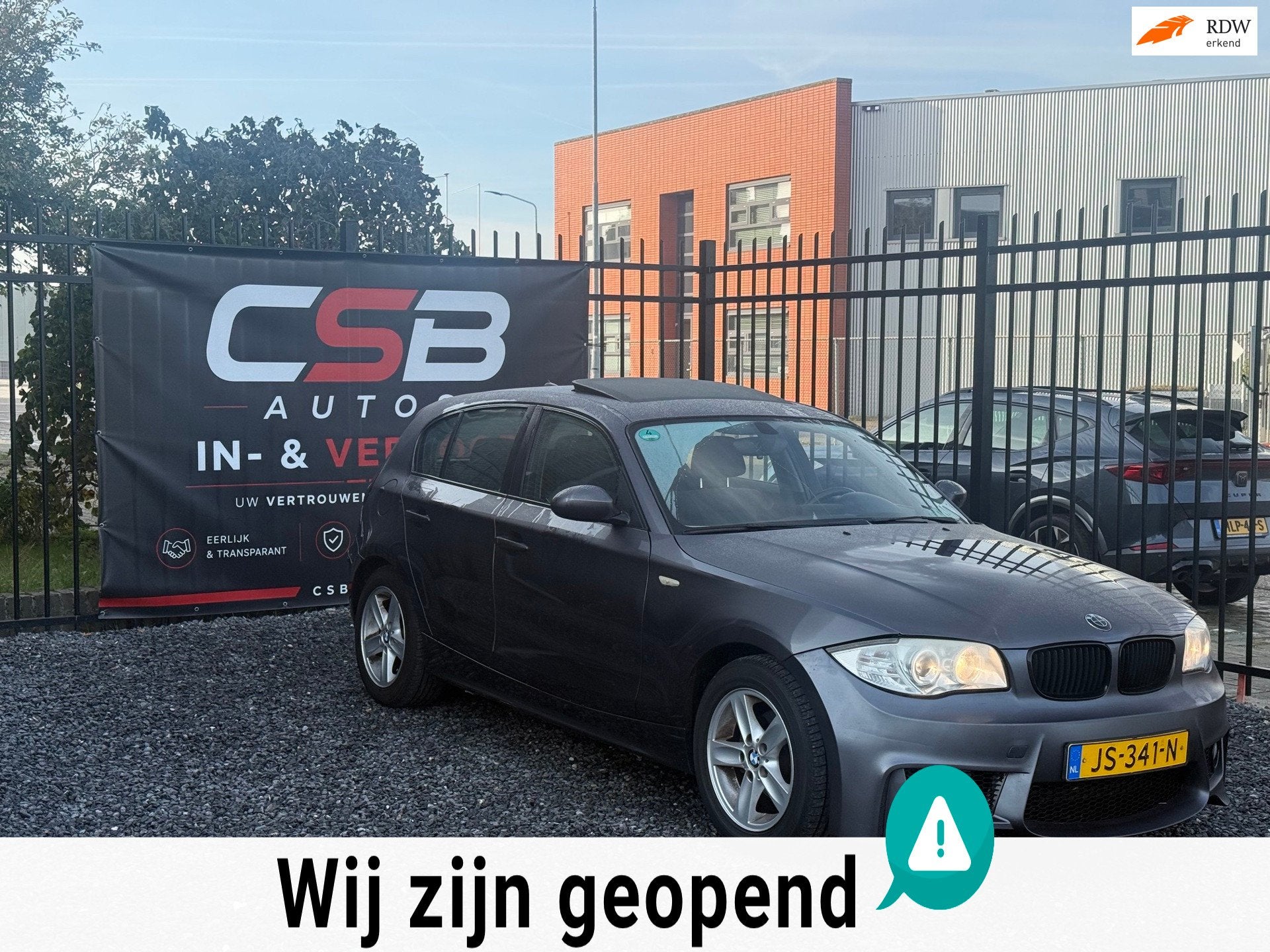 BMW 1-serie 116i M-PAKKET!NAVI!ANGEL EYES!5DEURS!APK!, Auto's, 1596 cc, Gebruikt, Zwart, 4 cilinders