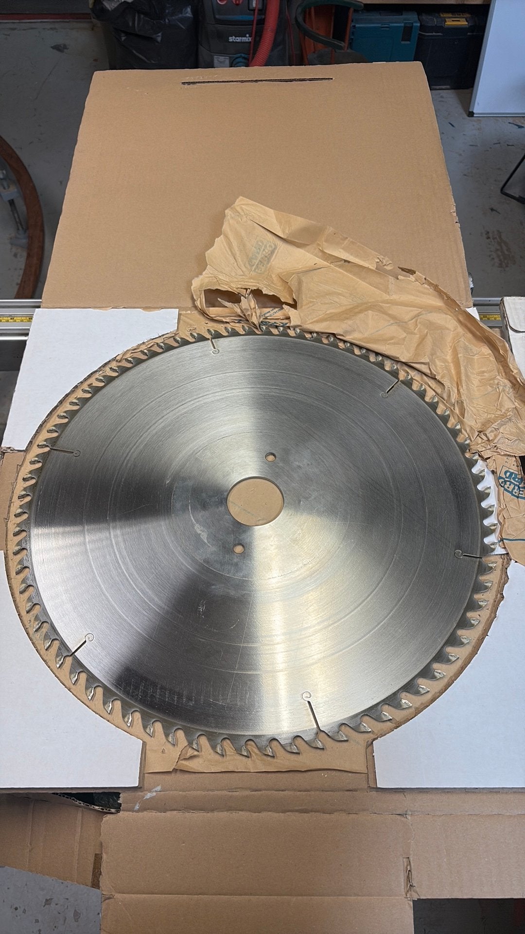Karat 600mm cnc zaagblad, Ophalen, 70 mm of meer, Zo goed als nieuw, Afkortzaag