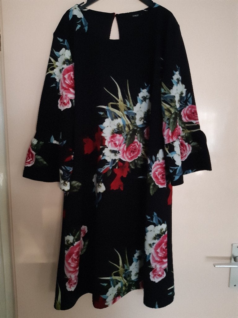 Jurk mini zwart met bloemen van Only maat L, Only, Zwart, Maat 42/44 (L), Ophalen of Verzenden