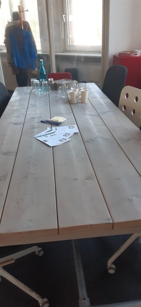 Grote houten tafel met metalen onderstel, Ophalen, Gebruikt, Industrieel, robuust, 200 cm of meer