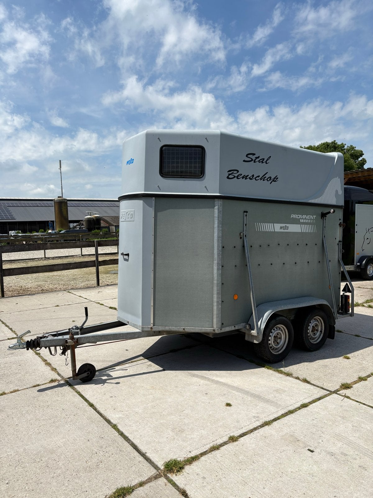 Wesco 2-paards trailer, Ophalen, Gebruikt, Hout, 2-paards trailer