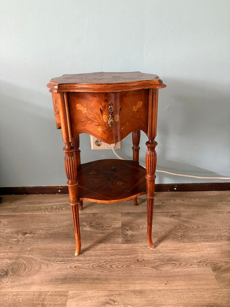 Antieke marqueterie bijzettafel, laat 19e/vroeg 20e eeuw, Ophalen