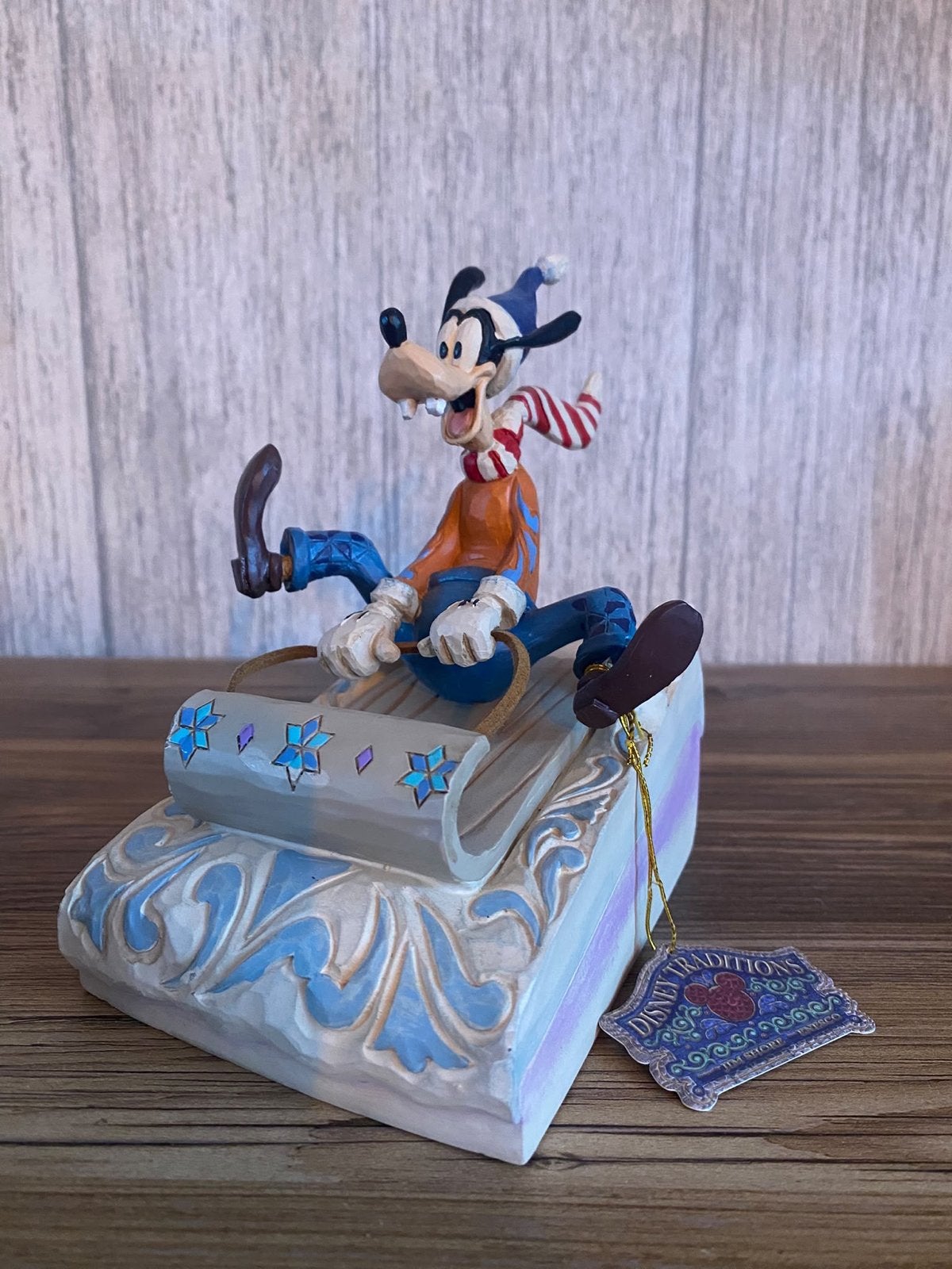 Disney Traditions Jim Shore Goofy "A Wild Ride" 6008974, Ophalen of Verzenden, Goofy of Pluto, Zo goed als nieuw, Beeldje of Figuurtje