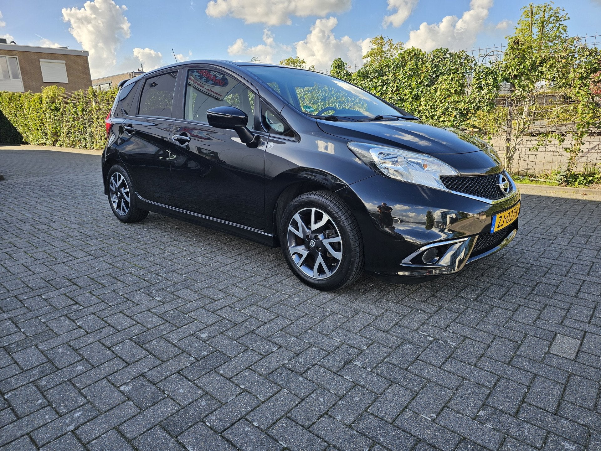 Nissan Note 1.2 DIG-S Acenta (bj 2015), Voorwielaandrijving, Gebruikt, Bedrijf, Handgeschakeld