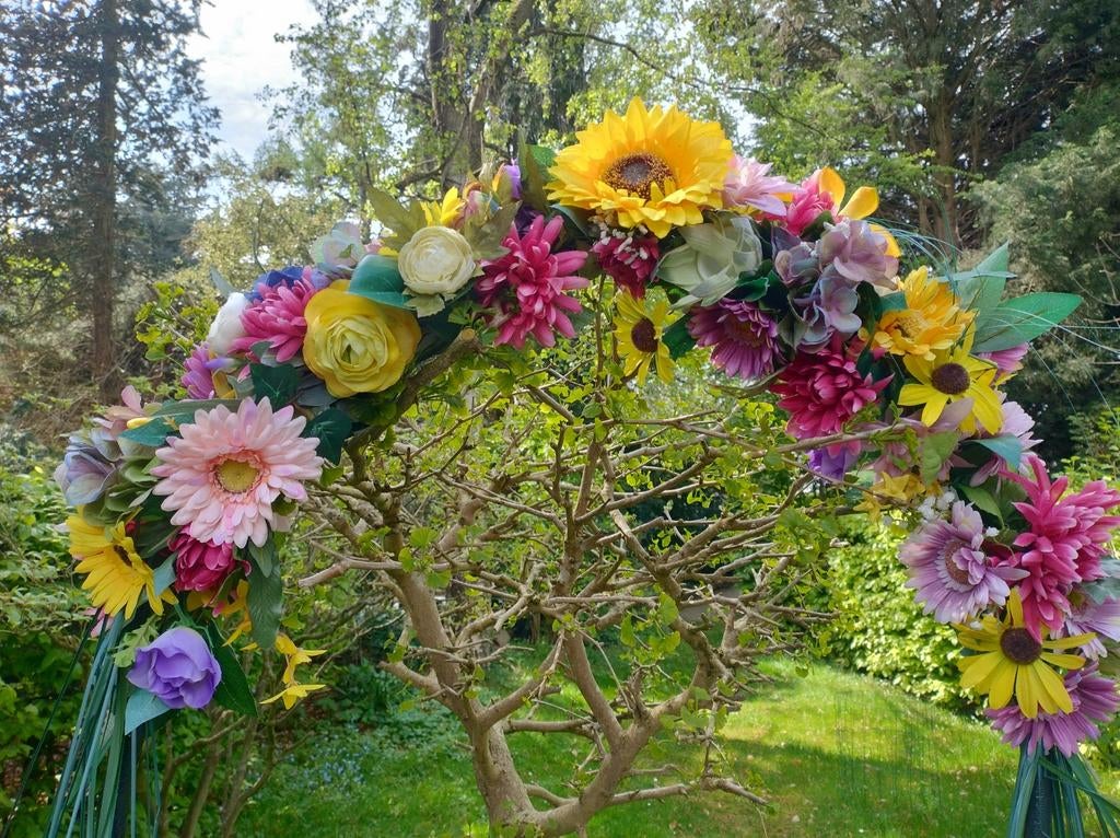 Grote kleurrijke krans met zijden bloemen, Ophalen of Verzenden, Zo goed als nieuw