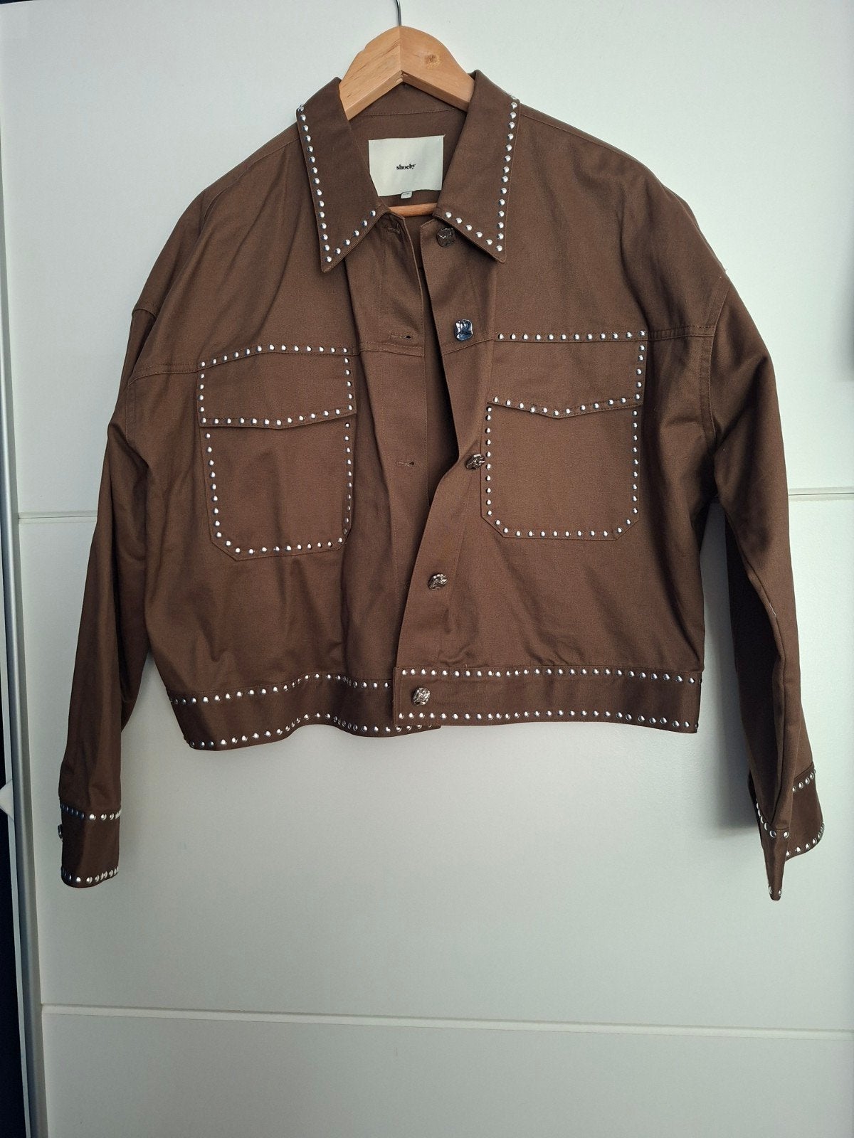 Leuk nieuw jasje met studs van Shoeby maat L/XL, Bruin, Maat 46/48 (XL) of groter, Nieuw, Ophalen of Verzenden