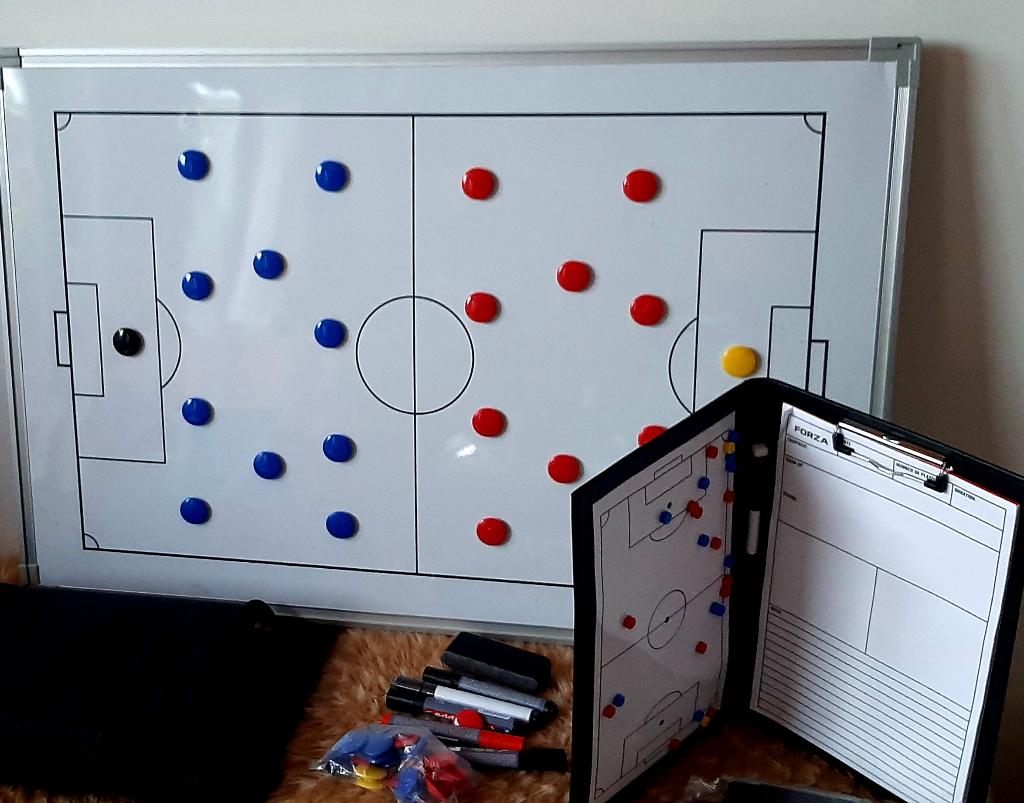 Tactiekboard voetbal 90 60 cm, Sport en Fitness, Voetbal, Maat XL, Ophalen, Zo goed als nieuw, Clubaccessoires