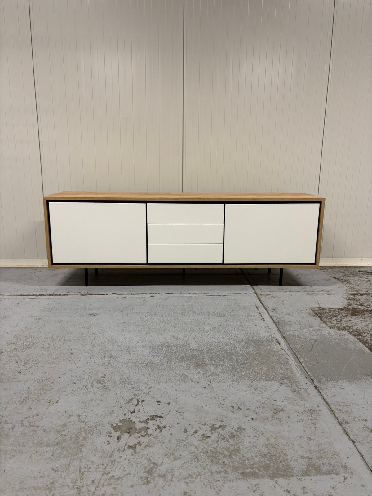 Houten dressoir, Ophalen of Verzenden, Zo goed als nieuw, 25 tot 50 cm, 150 tot 200 cm