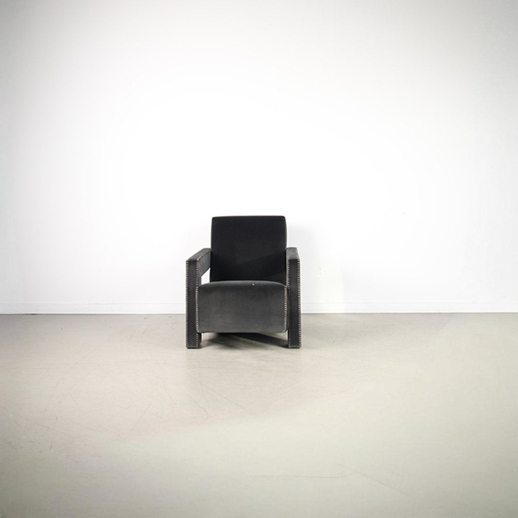 1x Cassina Utrecht Chair type 637 Cactus – Stof, Niet ingevuld, Niet ingevuld, Nieuw, 75 tot 100 cm