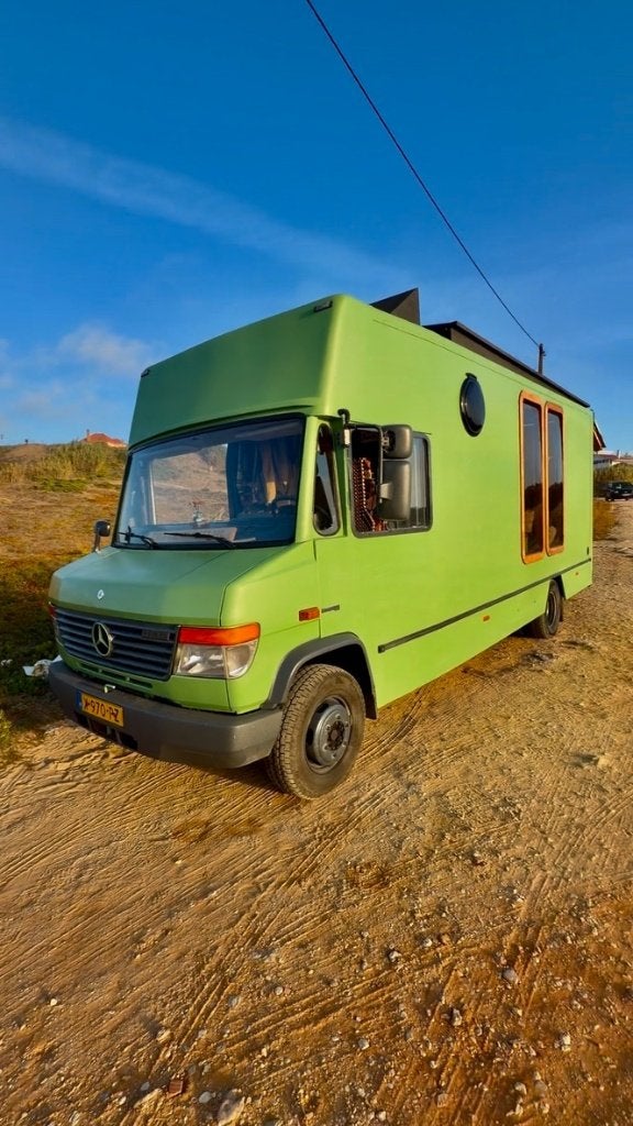 Mercedes Vario 813D – unieke zelfbouw camper, Mercedes-Benz, Tot en met 3, Particulier, Half-integraal