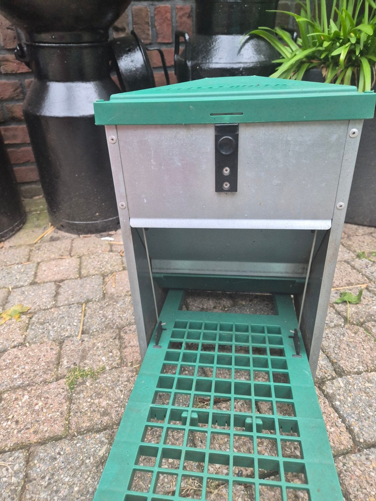 Feed o matic kippen voerbak, Ophalen, Drinken en Voederen