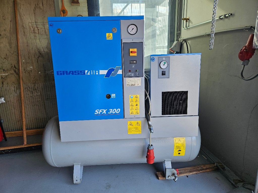 GrassAir SFX300 Schroefcompressor, Ophalen, Gebruikt, 200 tot 400 liter/min, 6 tot 10 bar