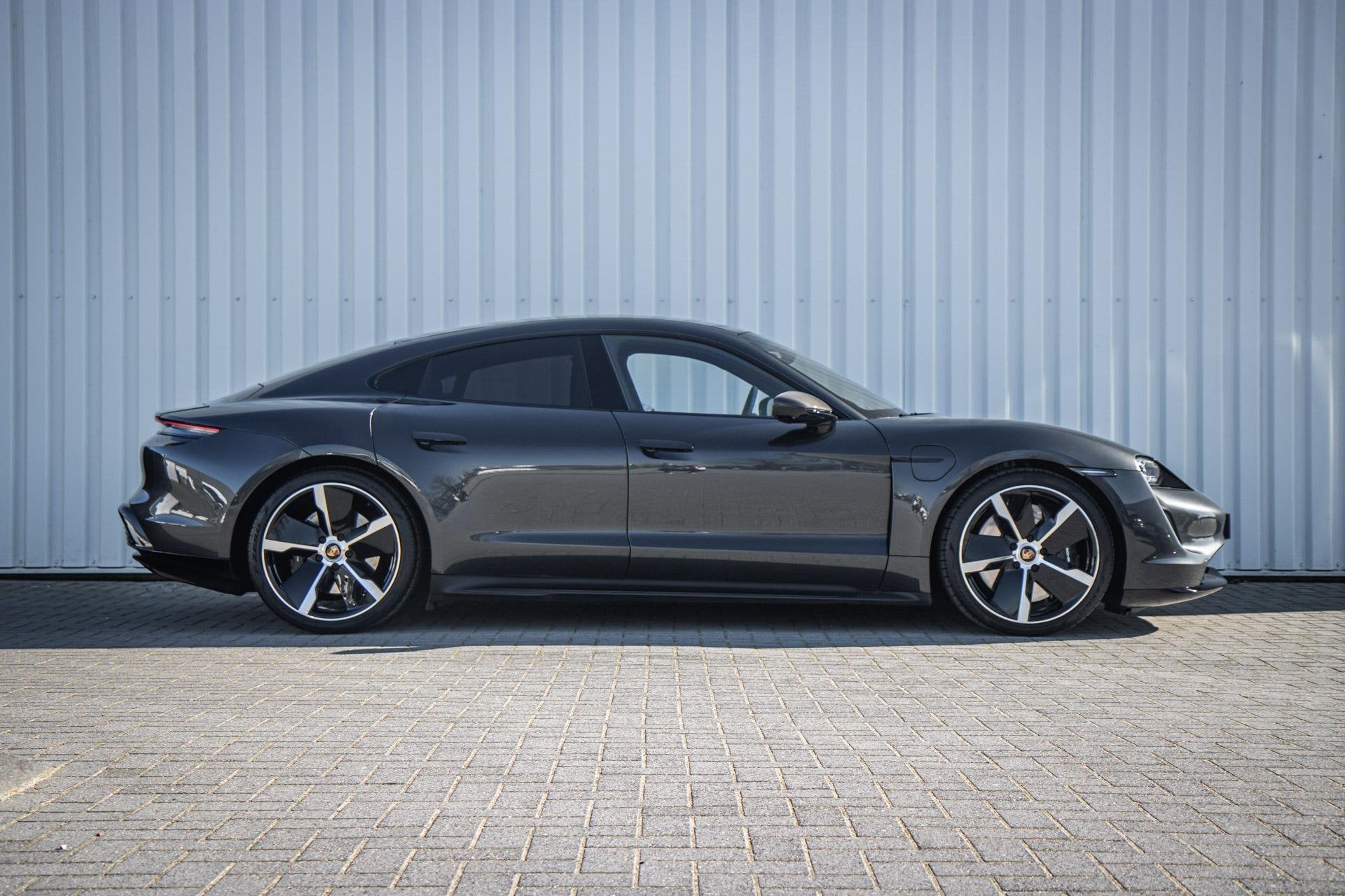 Porsche Taycan 4S 490pk Performance 84 kWh |Soh 94%| Panoram, Auto's, Porsche, 12 maanden, 464 km, Gebruikt, Zwart