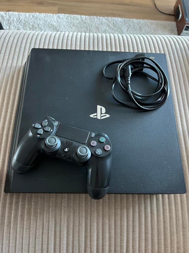 Playstation 4 pro 1TB, Spelcomputers en Games, Spelcomputers | Sony PlayStation 4, Ophalen, Zo goed als nieuw, 1 TB, Met 1 controller