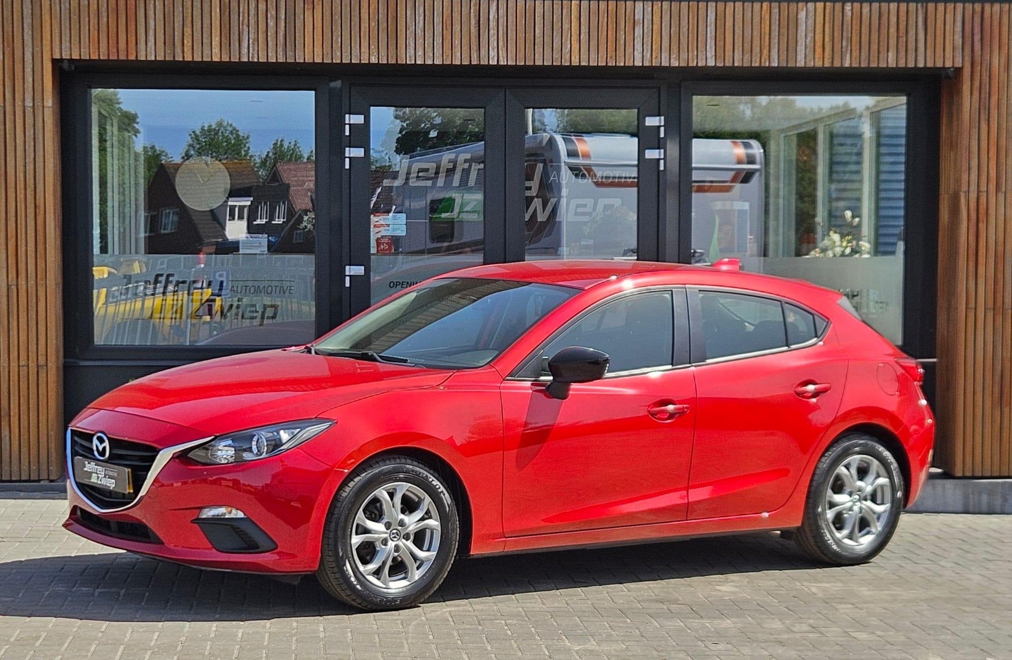 Mazda 3 airco. stuurwielbediening. lichtmetalen velgen., Auto's, Mazda, Voorwielaandrijving, Euro 5, Gebruikt, 4 cilinders