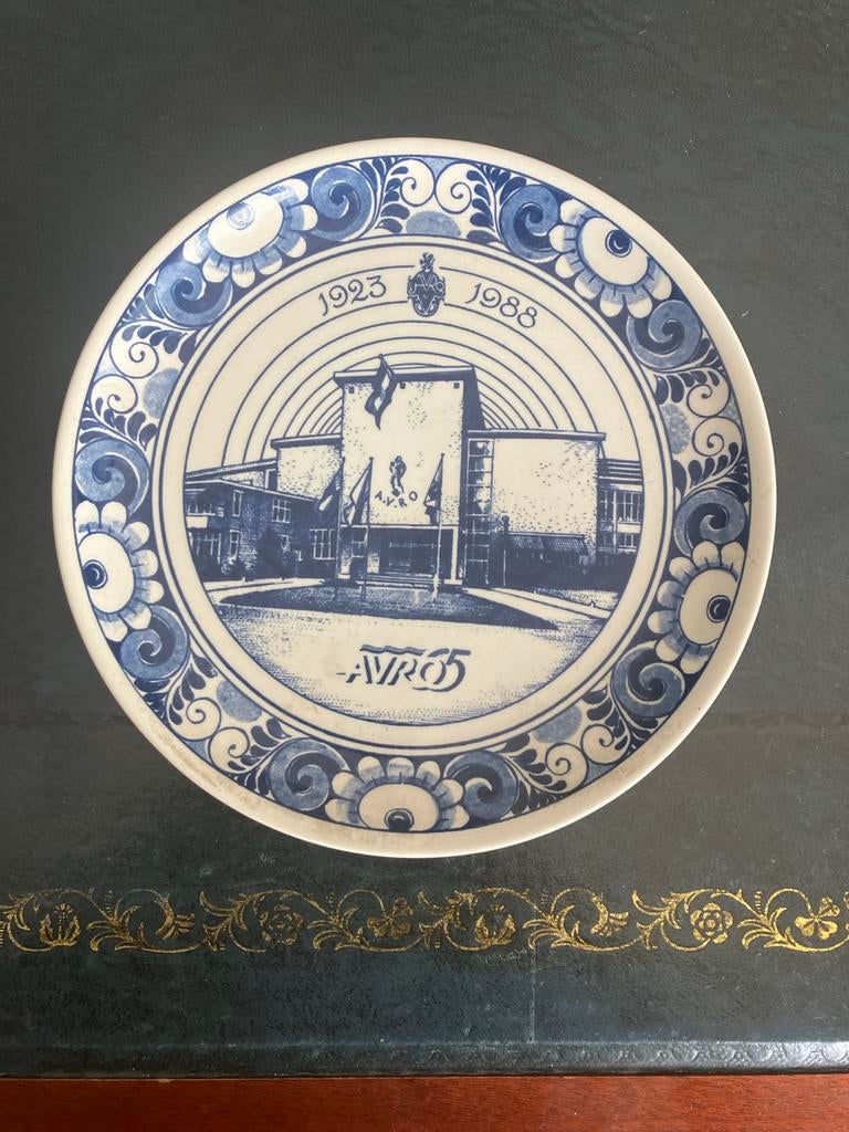 Delfts Blauw AVRO Jubileum Bord 1923-1988, Antiek en Kunst, Ophalen of Verzenden