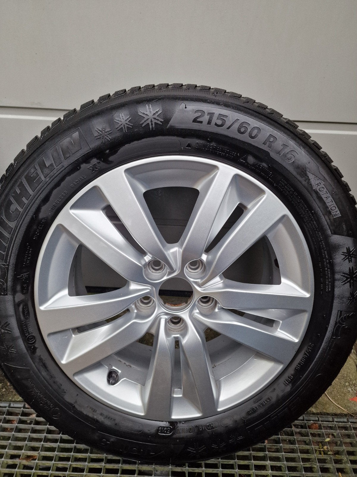 Peugeot 215/60 R16 Michelin Alpin 5 winterbanden met velgen, Ophalen, 16 inch, Banden en Velgen, Winterbanden