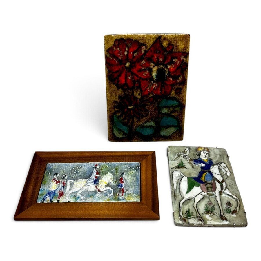 Lot van drie diverse siertegels, Ophalen of Verzenden