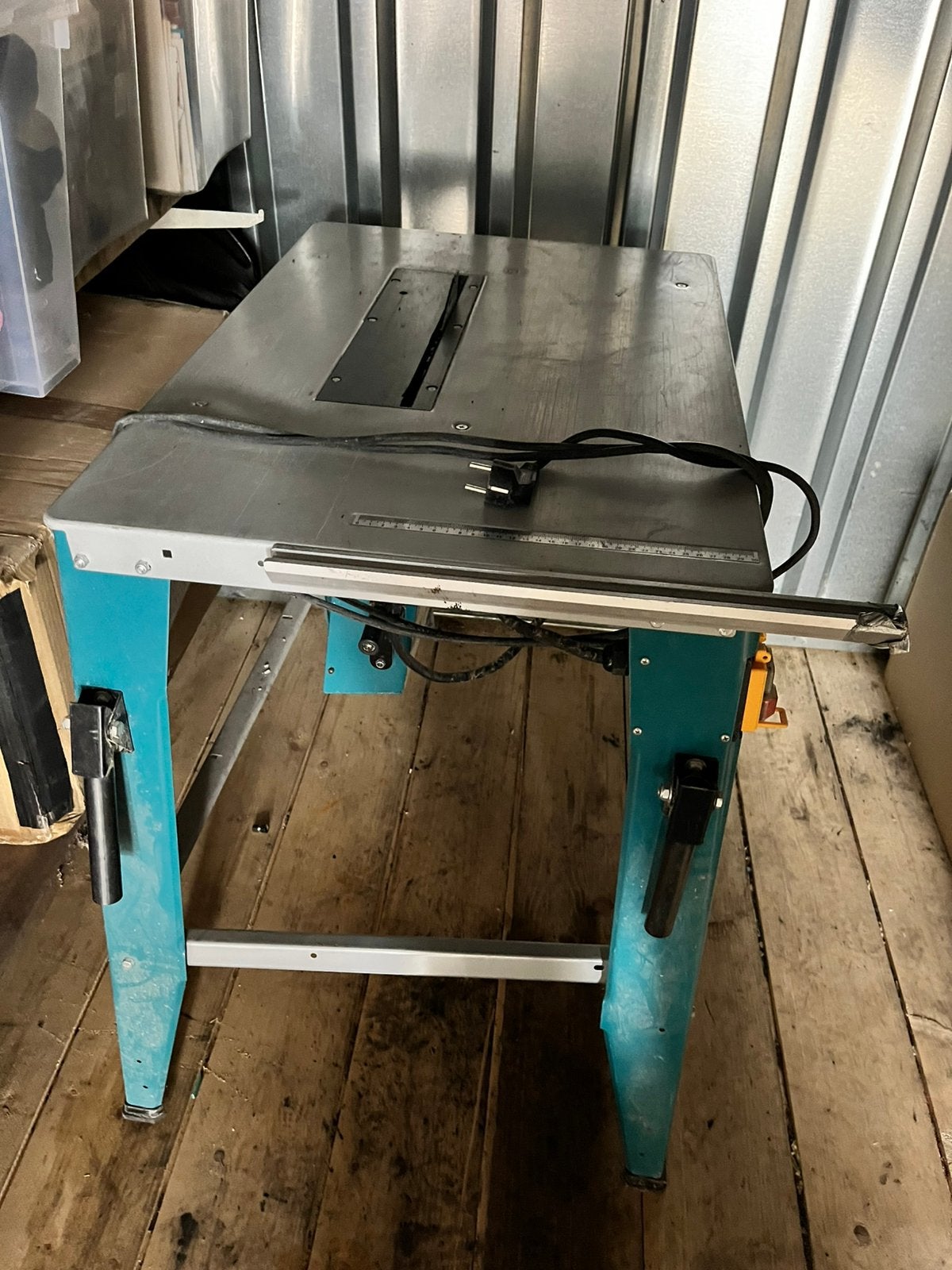 Makita zaagtafel, Ophalen, Cirkelzaag, 70 mm of meer, Zo goed als nieuw