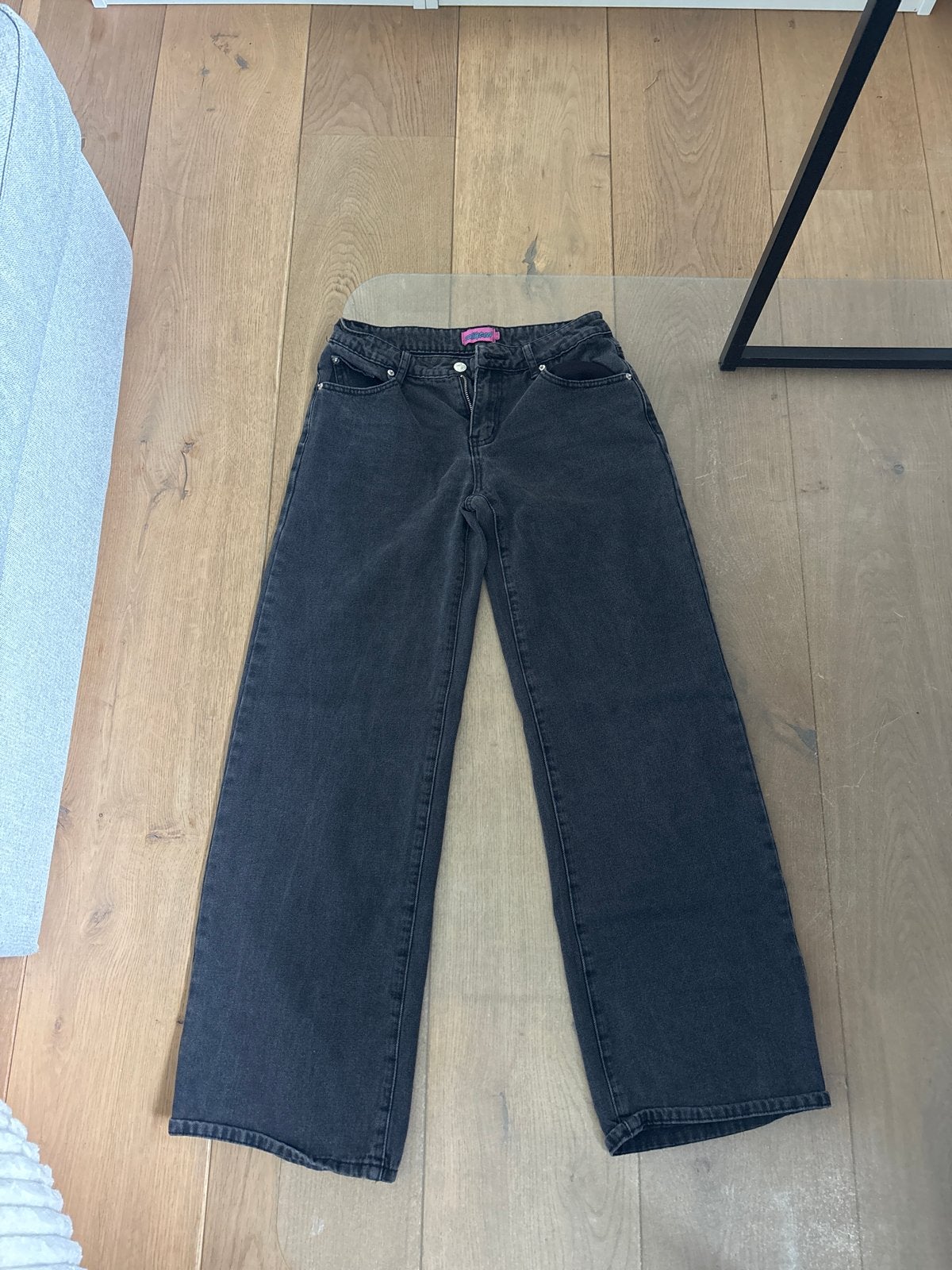 Editkted zwarte wide leg jeans met strikjes, Kleding | Dames, Spijkerbroeken en Jeans, Ophalen, Zo goed als nieuw, Zwart, Overige jeansmaten
