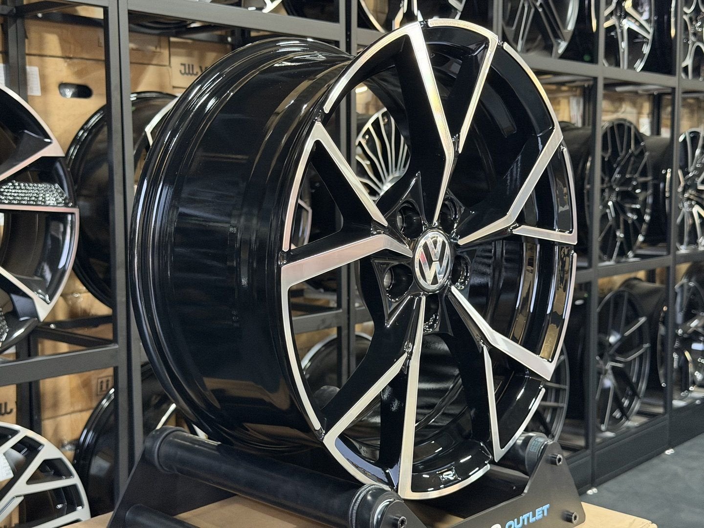 17'' VW ESTORIL R LOGO 5X100 Polo 6R 2G Audi A1 TAIGO T-CROS, Auto-onderdelen, Velg(en), -, -, Nieuw
