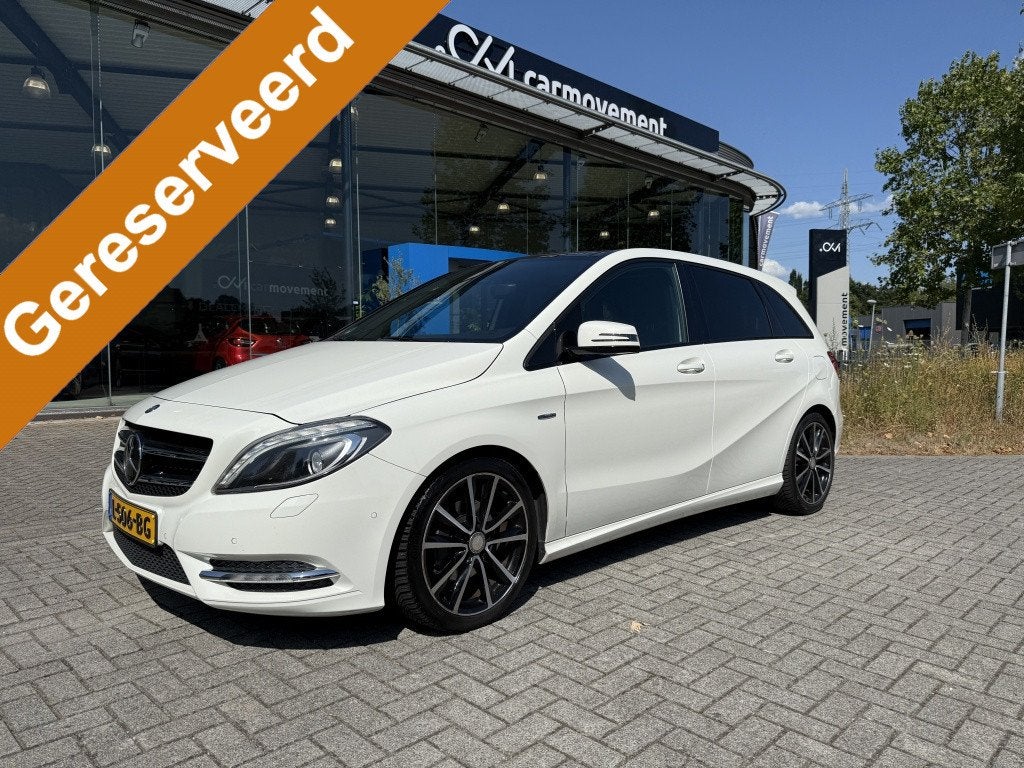 Mercedes-Benz B-Klasse 200 AUT | Night pakket | Pano | afn t, Auto's, Automaat, Euro 5, 1325 kg, Gebruikt