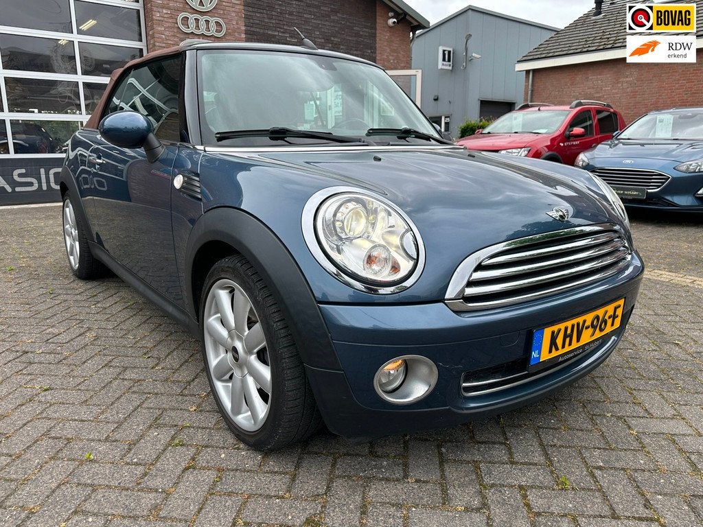 Mini Mini Cabrio Cooper 1.6 Luxe uitvoering met Bruin Leder, Gebruikt, 4 cilinders, Cabriolet, Handgeschakeld