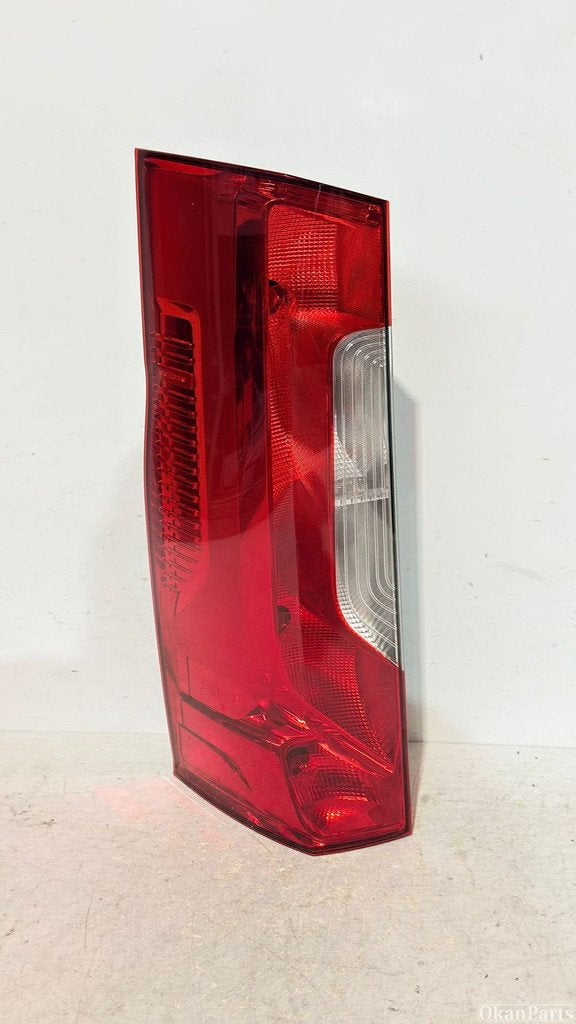Mercedes Sprinter W907 W910 achterlicht links A9108200000, Info@fabrikant.eu, Fabrikantstraat 1
1000 AA  Amsterdam, NL, Ophalen of Verzenden