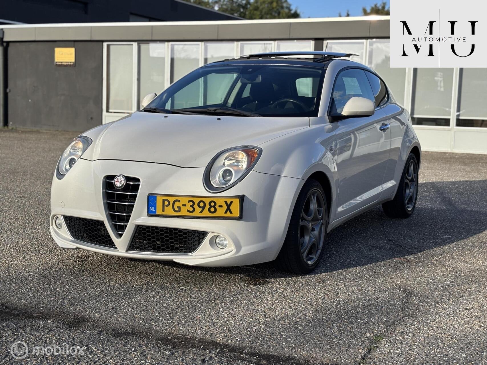 Alfa Romeo MiTo 1.4 Progression PANO! CARPLAY!, Auto's, Voorwielaandrijving, Euro 5, Gebruikt, 4 cilinders
