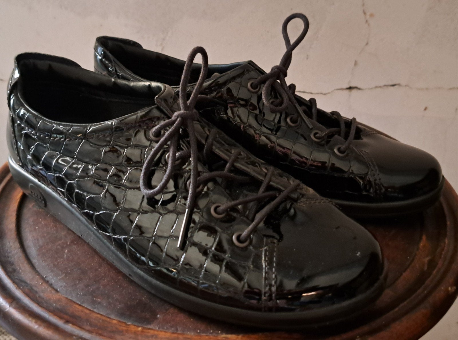 Ecco zwarte lakleren sneakers maat 39, Kleding | Dames, Schoenen, Ecco, Zwart, Ophalen of Verzenden, Sneakers of Gympen