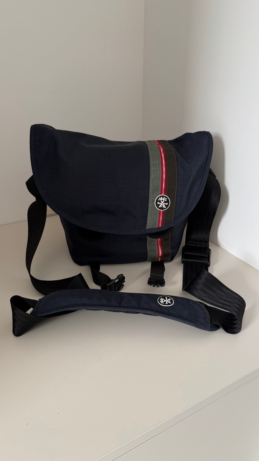 Crumpler Messenger Boy-4000 cameratas - blauw, Audio, Tv en Foto, Blauw, Gevoerd, Ophalen of Verzenden, Zo goed als nieuw