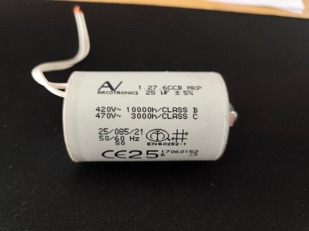 Arcotronics 25 µF motorcondensatoren (MKP, 450V) — 8 stuks, Ophalen of Verzenden, Nieuw
